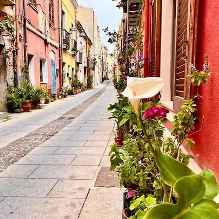 Lägenhet Domu Biddanoba - Nel Cuore Di Cagliari